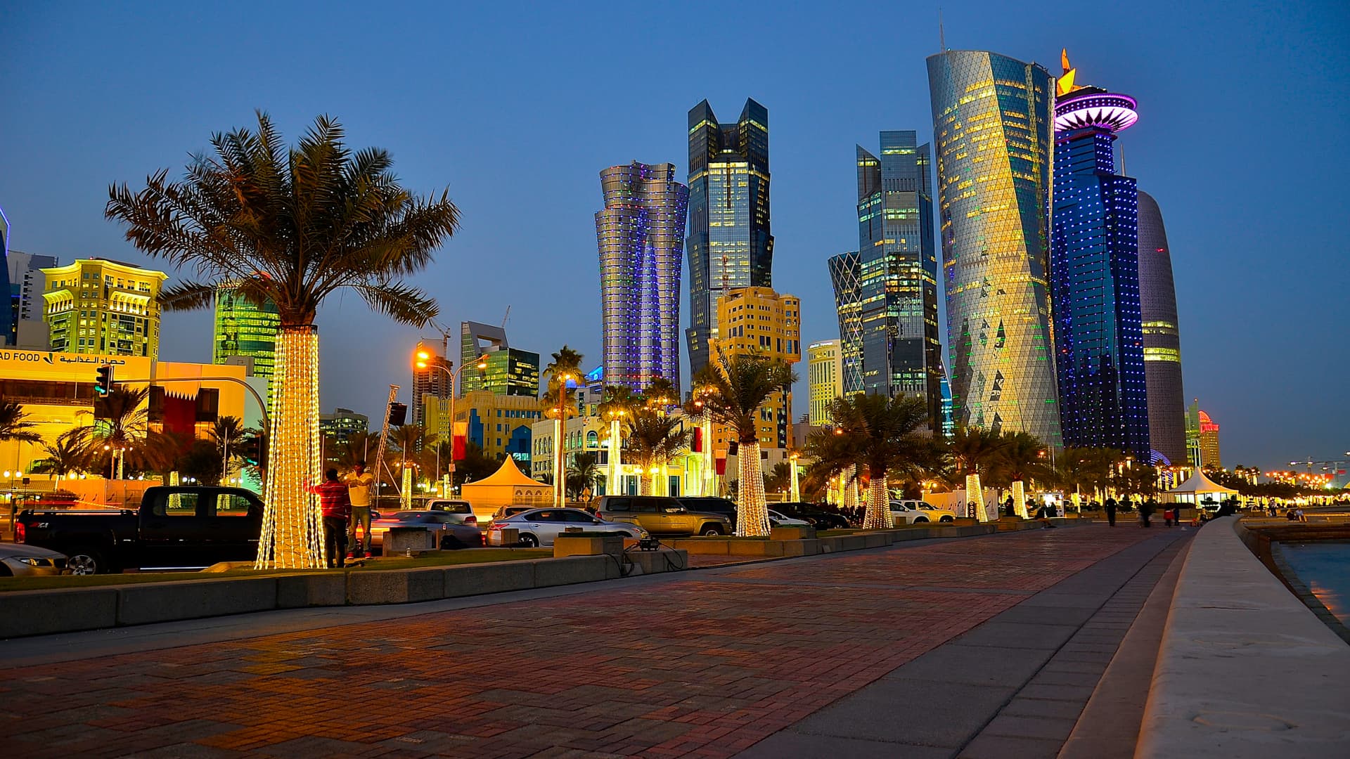 luxury-premium-taxi-service-in-al-khobar-saudi-arabia-featuring-vip-transportation-with-professional-drivers-in-top-tier-vehicles-for-safe-and-comfortable-travel-across-saudi-arabia-with-a-focus-on-executive-transportation-and-first-class-ride-experience